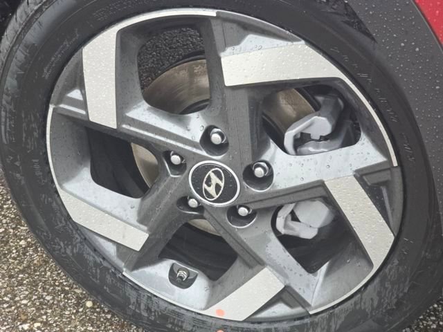 New 2026 Hyundai Venue SEL FWD image 18