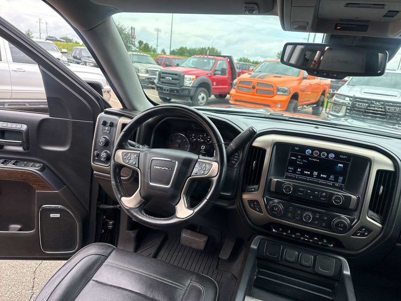 Used 2018 GMC Sierra 1500 Denali AWD/4WD image 29