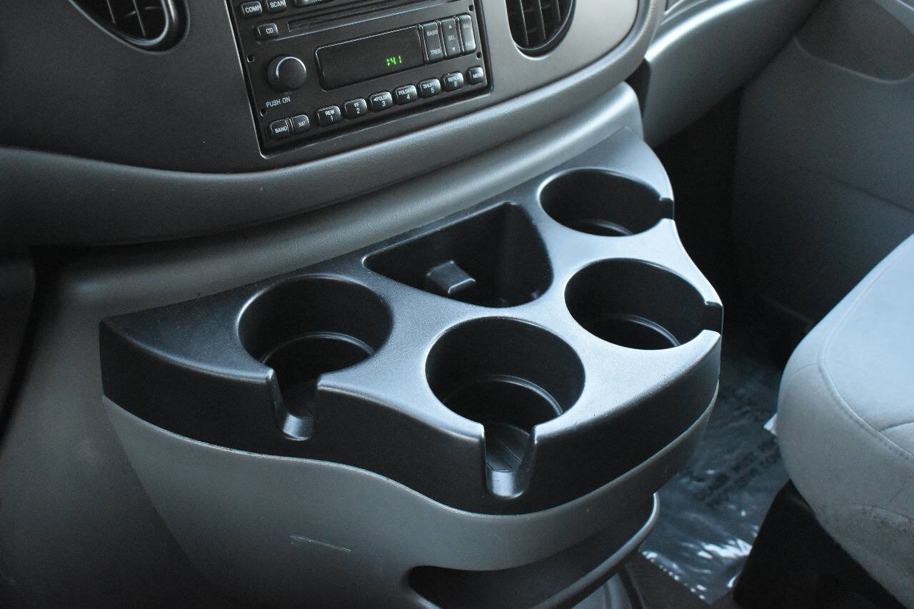 Used 2008 Ford E-350 and Econoline 350 XLT image 23