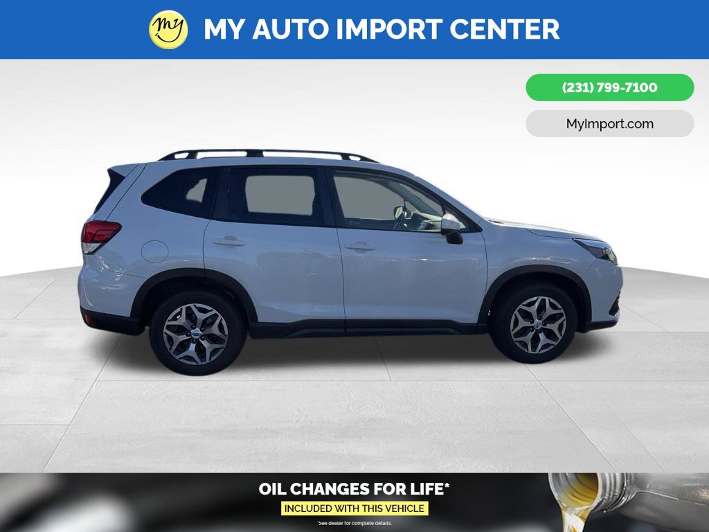 Used 2022 Subaru Forester Premium AWD/4WD image 8