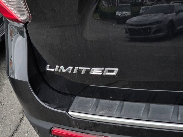 Used 2023 Ford Explorer Limited w/ Equipment Group 301A RWD image 8