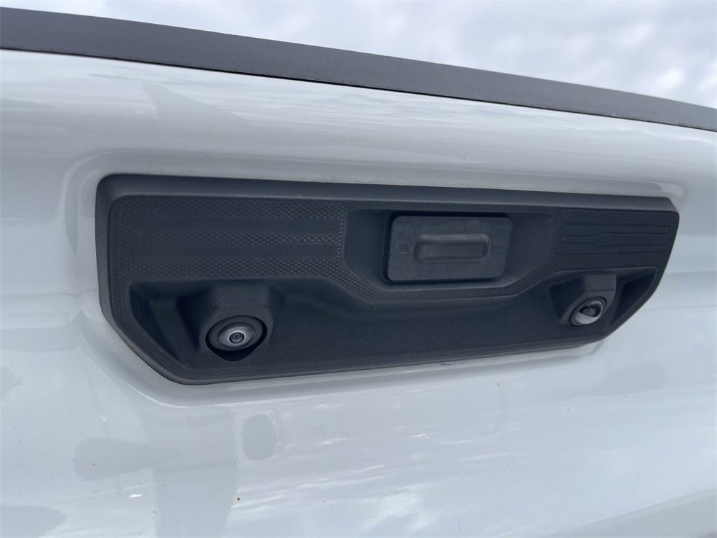 Used 2023 Chevrolet Silverado 1500 LT image 8