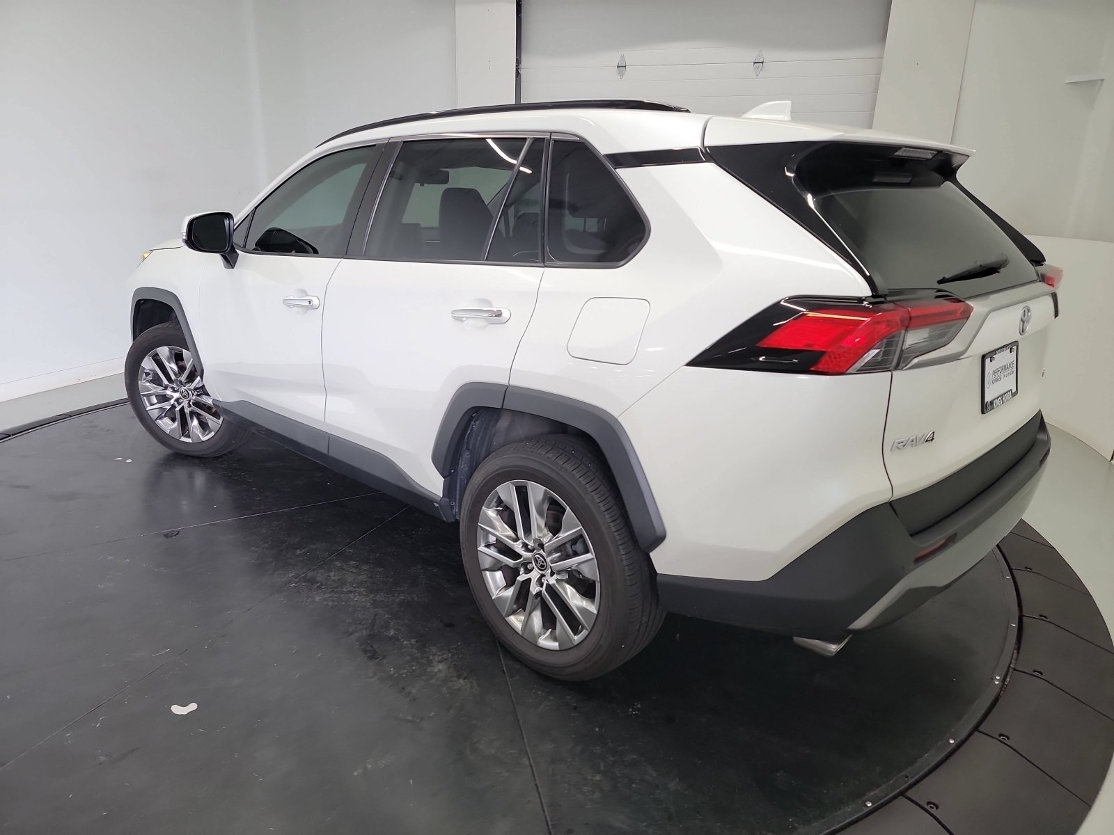 Used 2021 Toyota RAV4 Limited w/ Limited Grade Weather Package FWD image 6