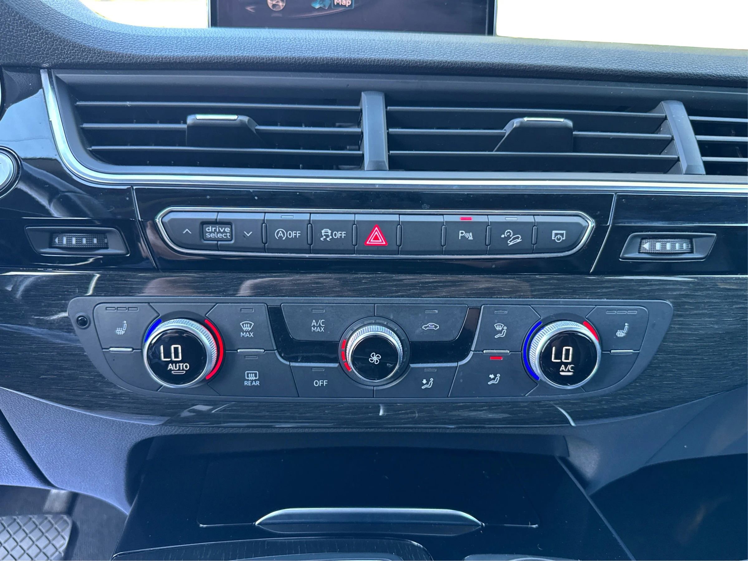 Used 2019 Audi Q7 3.0T Premium Plus w/ Premium Plus Package image 30