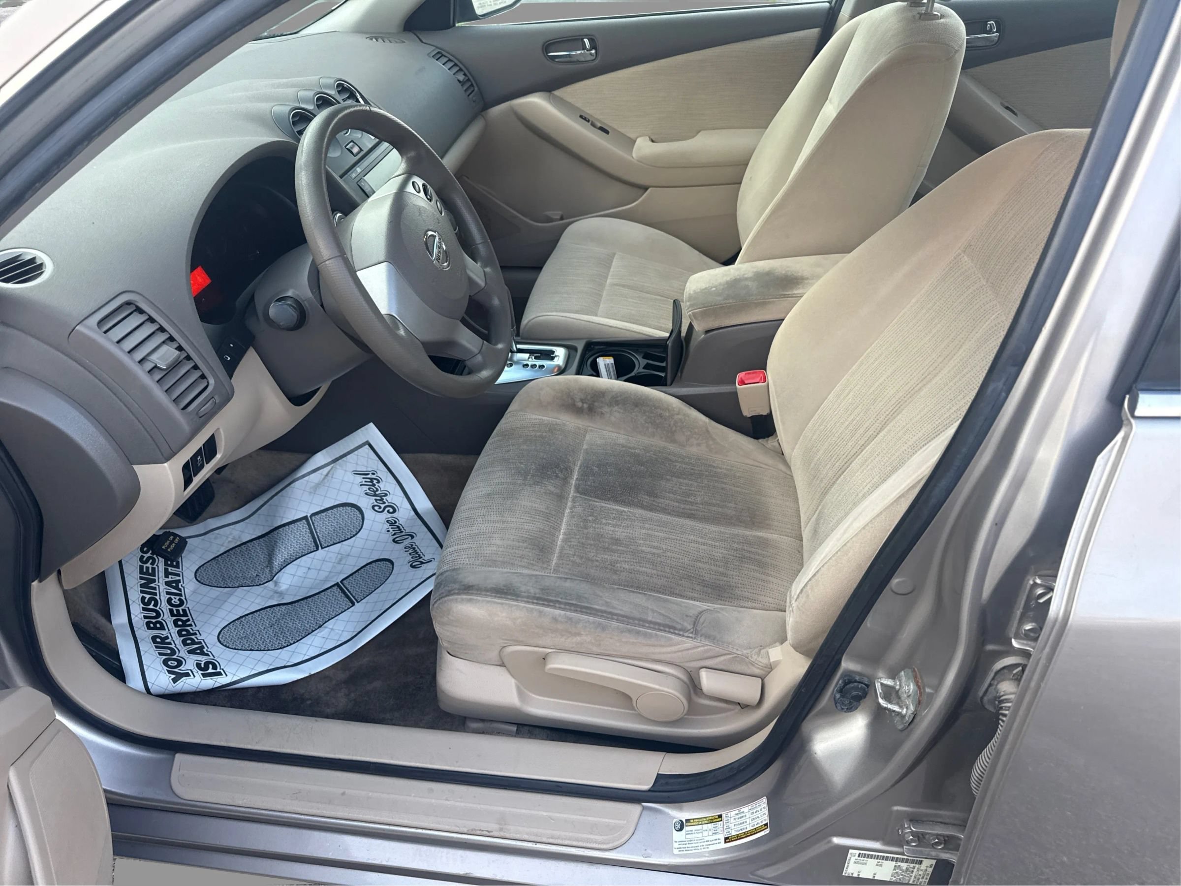 Used 2012 Nissan Altima Sedan FWD image 10