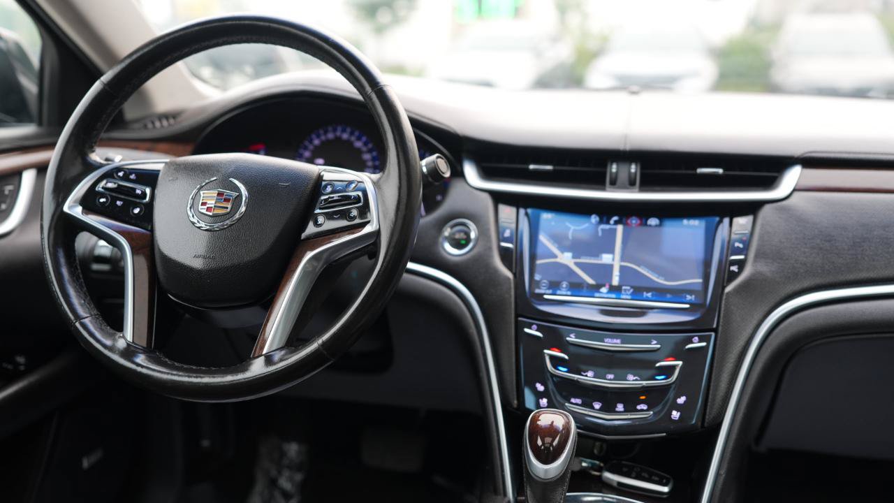 Used 2015 Cadillac XTS Luxury FWD image 10