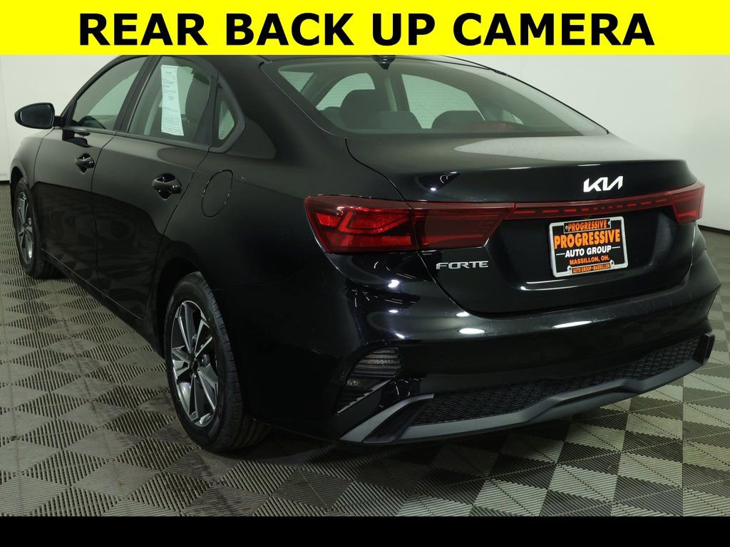 Used 2024 Kia Forte LXS image 9