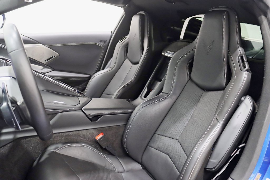 Used 2020 Chevrolet Corvette Stingray Preferred Cpe w/ 2LT Preferred Equipment Group RWD image 27