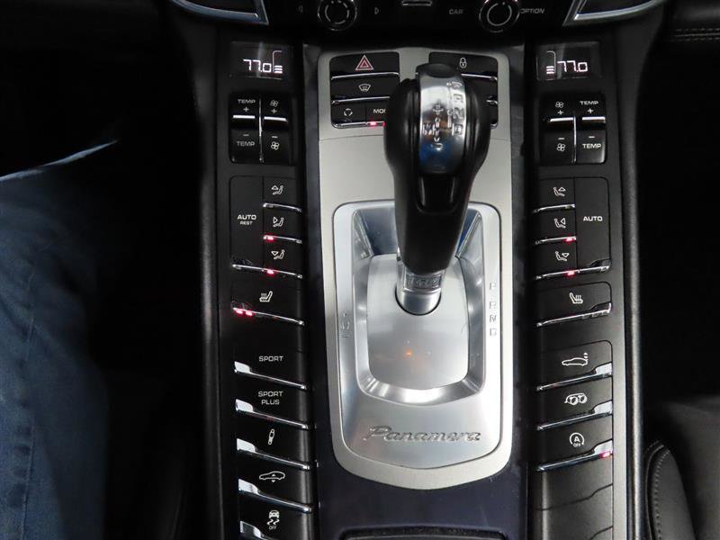 Used 2013 Porsche Panamera GTS image 27