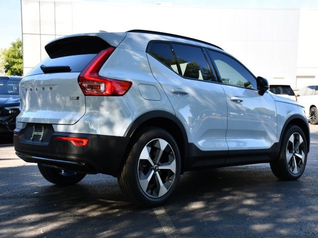 New 2026 Volvo XC40 B5 Plus w/ Protection Package Premier image 7