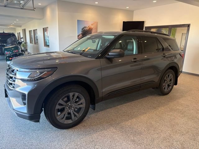 New 2026 Ford Explorer Active w/ Active Comfort Package AWD/4WD image 3