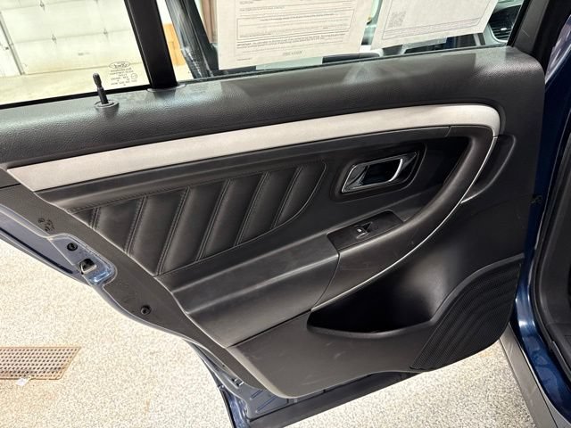 Used 2016 Ford Taurus SEL FWD image 13