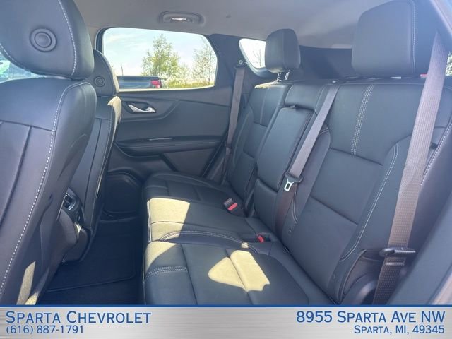Used 2024 Chevrolet Blazer LT AWD/4WD image 25