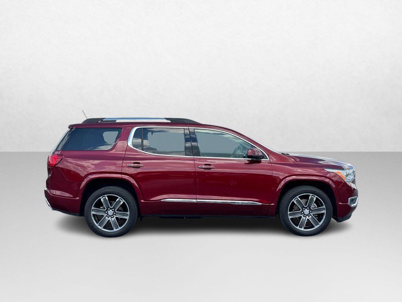 Used 2017 GMC Acadia Denali w/ Technology Package AWD/4WD image 2