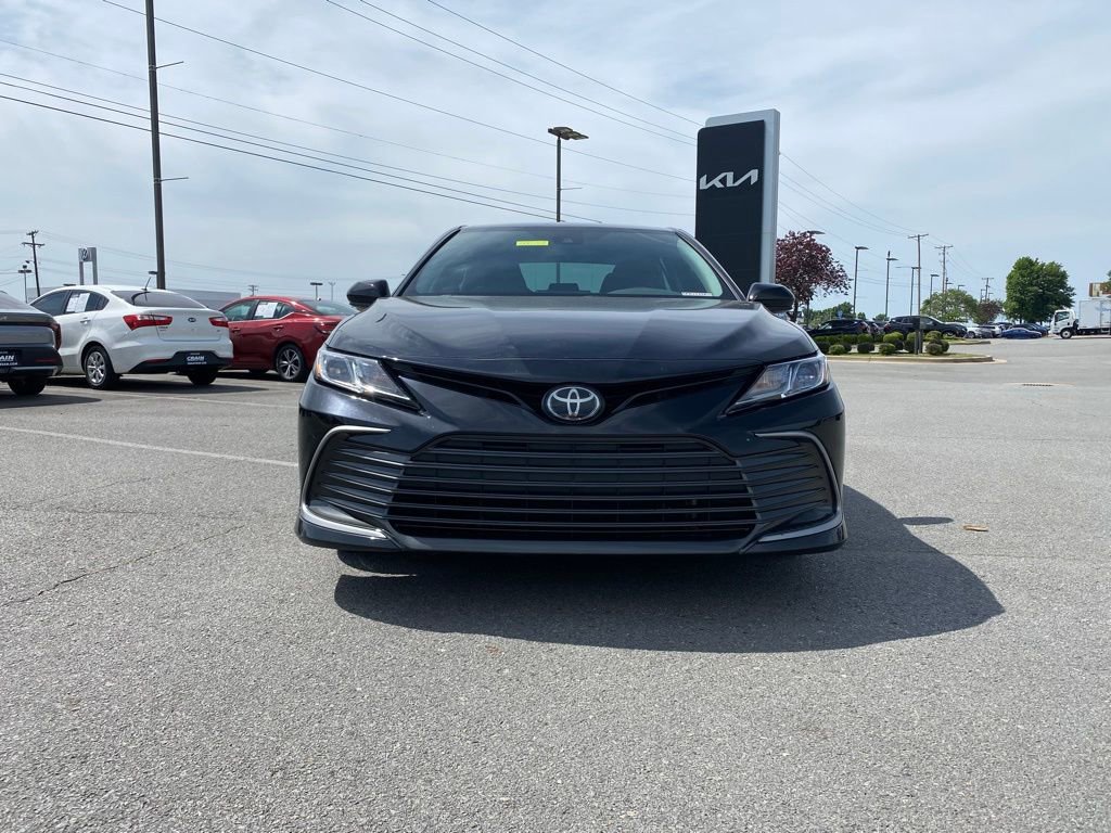Used 2023 Toyota Camry LE FWD image 2