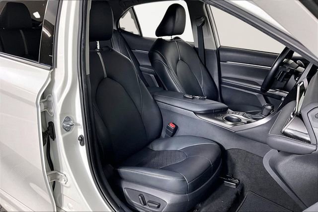 Used 2021 Toyota Camry XSE image 27