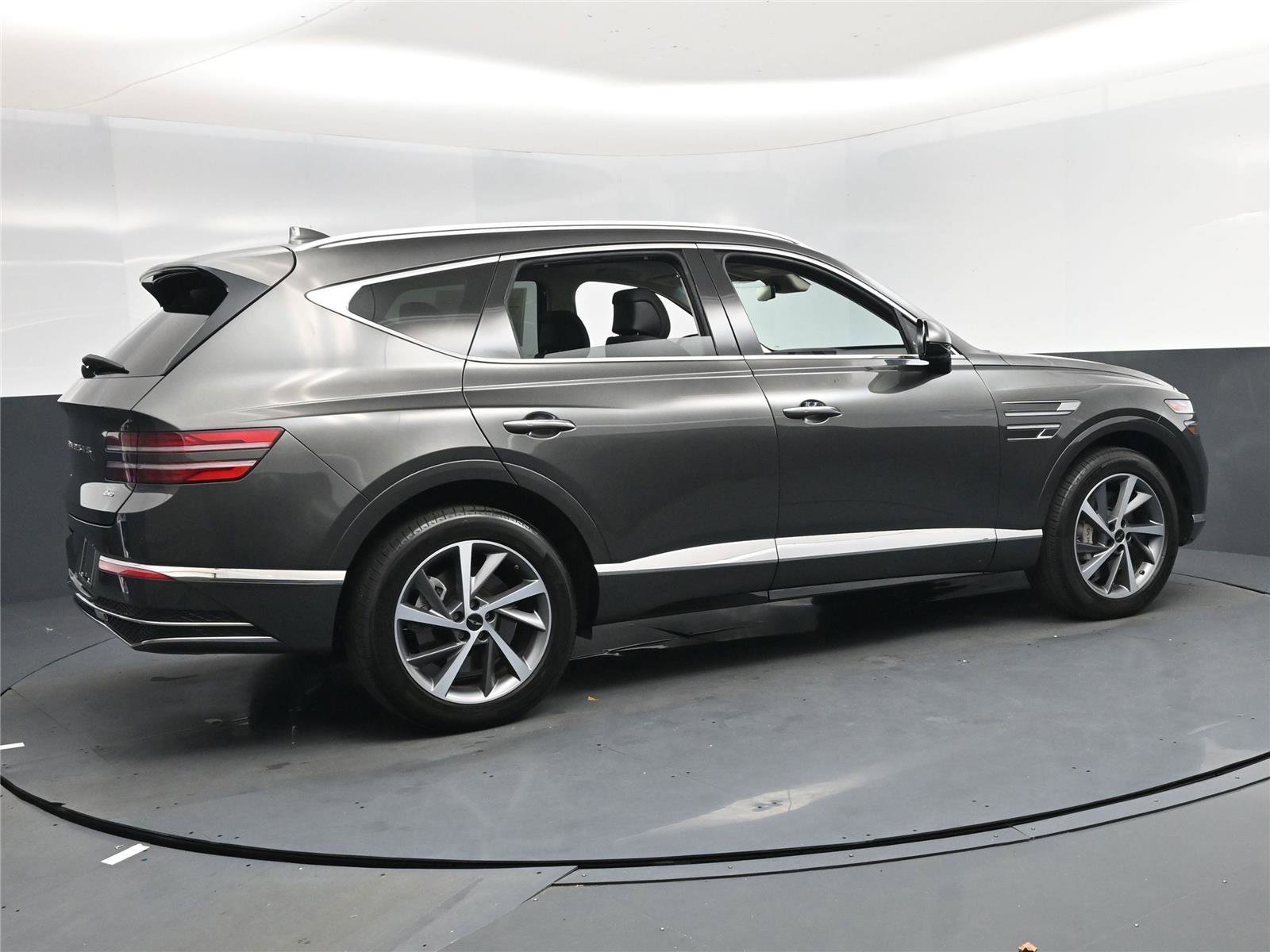Used 2025 Genesis GV80 2.5T Select image 4