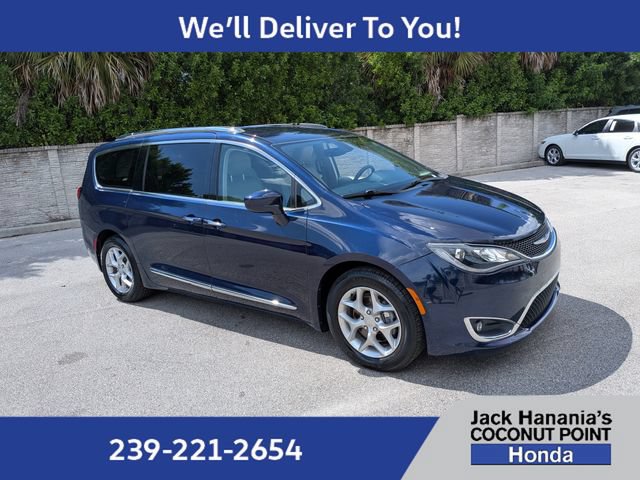 Used 2019 Chrysler Pacifica Touring-L Plus w/ Tire & Wheel Group FWD image 1