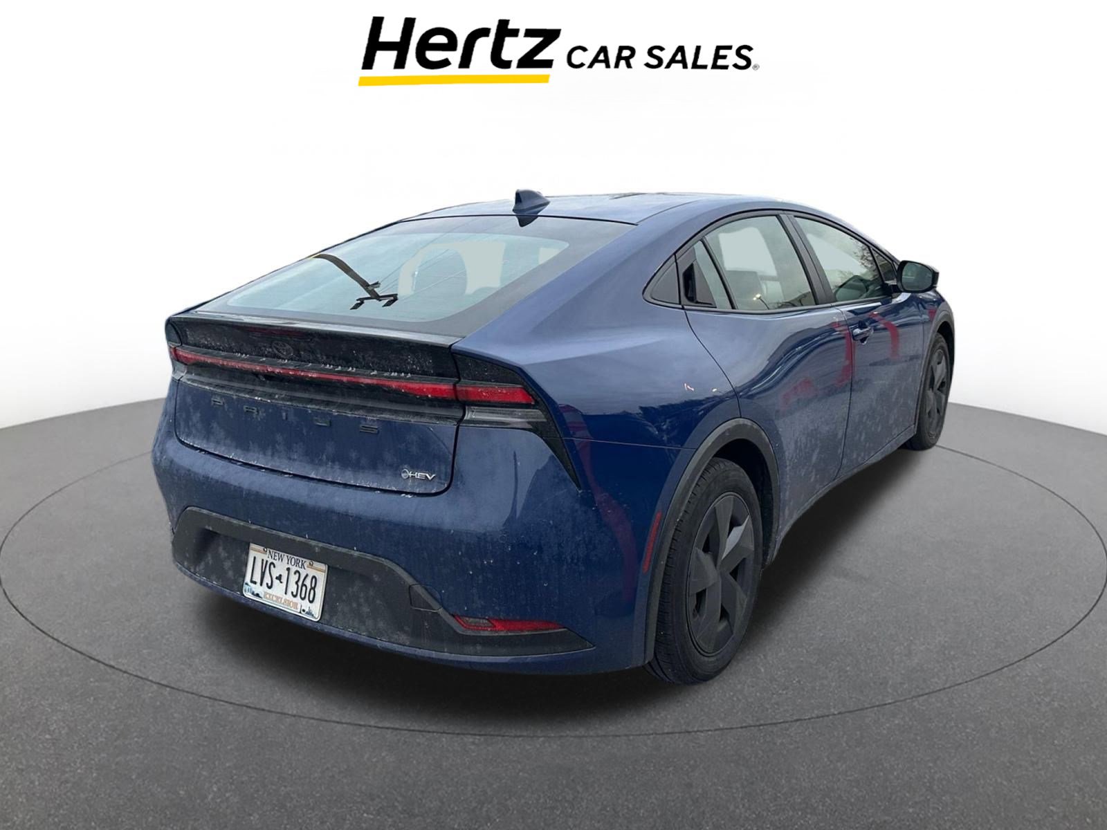 Used 2025 Toyota Prius LE image 6