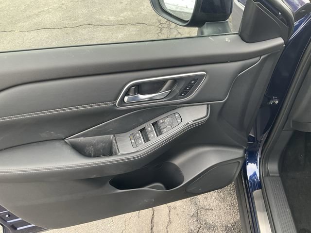 New 2026 Nissan Rogue Platinum w/ Platinum Premium Package image 27