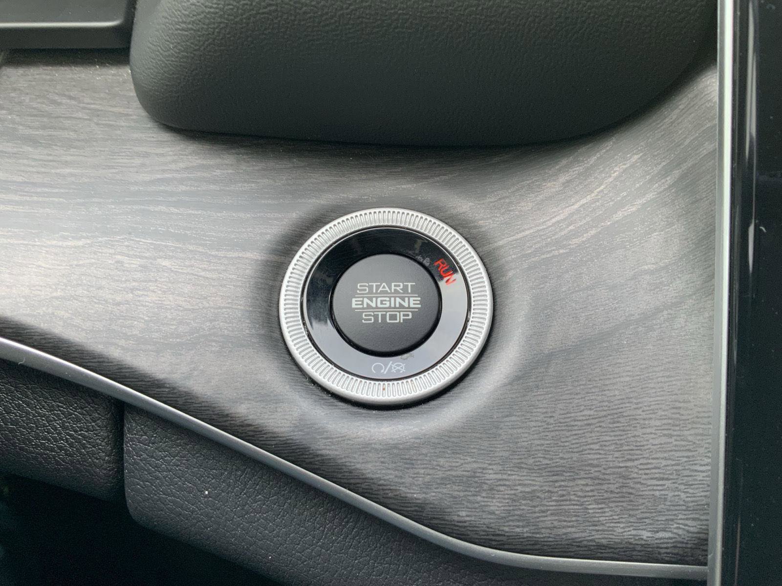 Used 2023 Jeep Grand Cherokee L Limited image 34