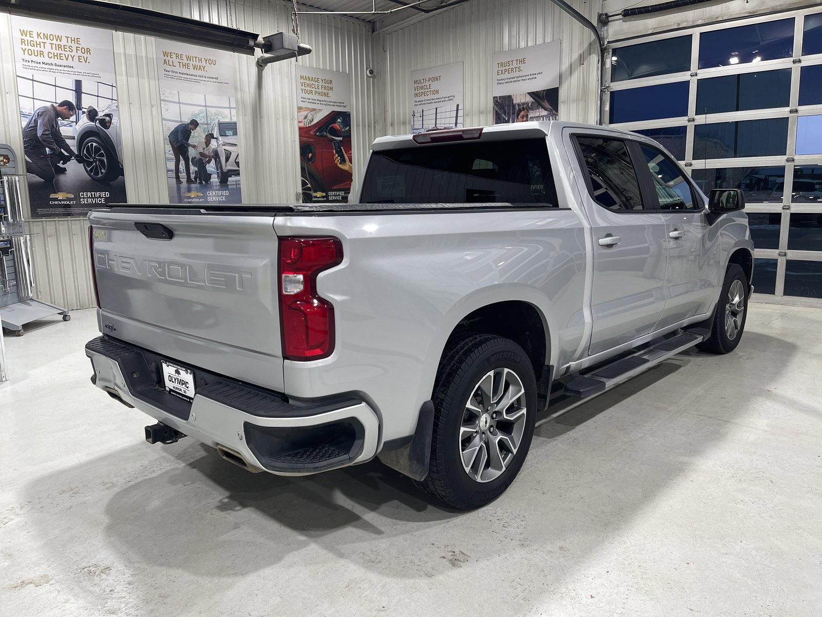 Used 2021 Chevrolet Silverado 1500 RST image 8