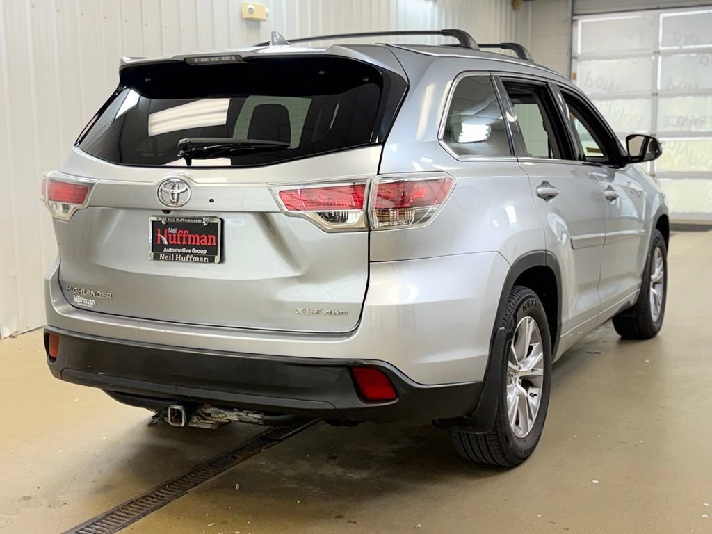 Used 2015 Toyota Highlander XLE AWD/4WD image 5