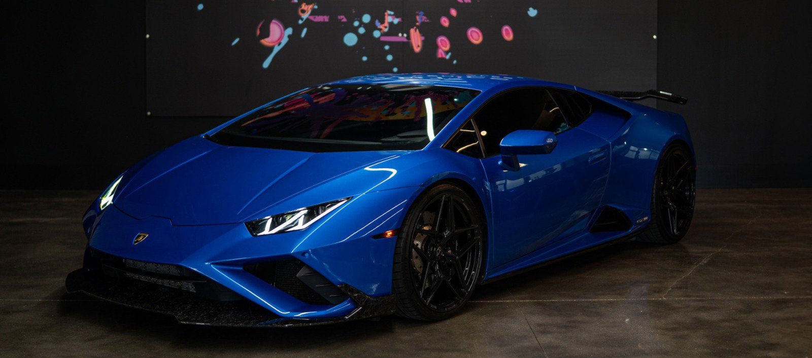 Used 2021 Lamborghini Huracan EVO image 2