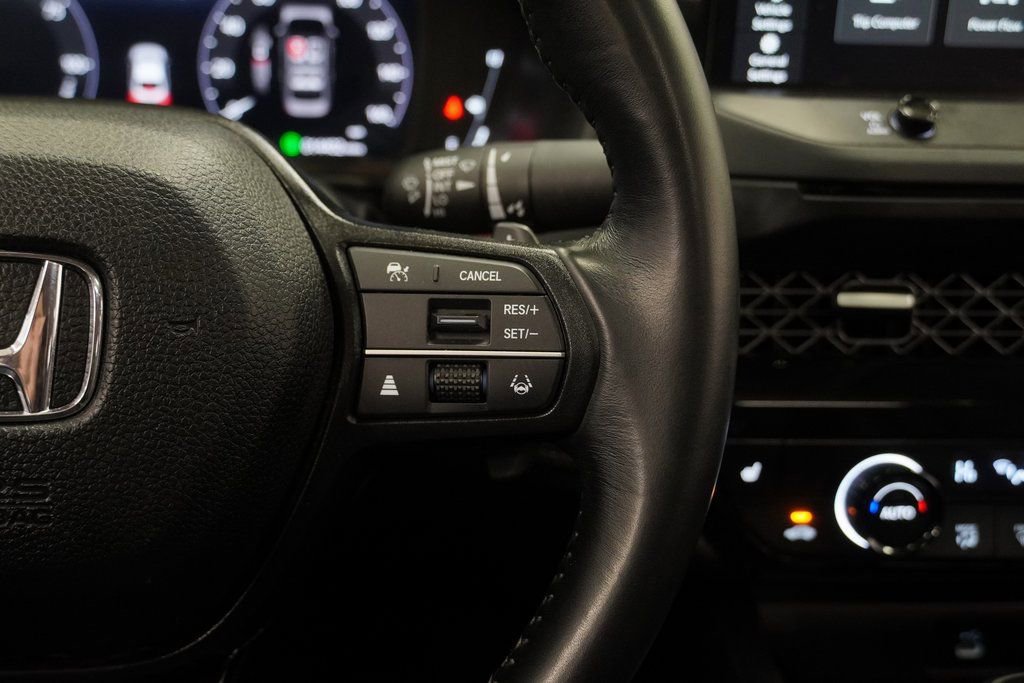 Used 2025 Honda Accord EX-L image 38