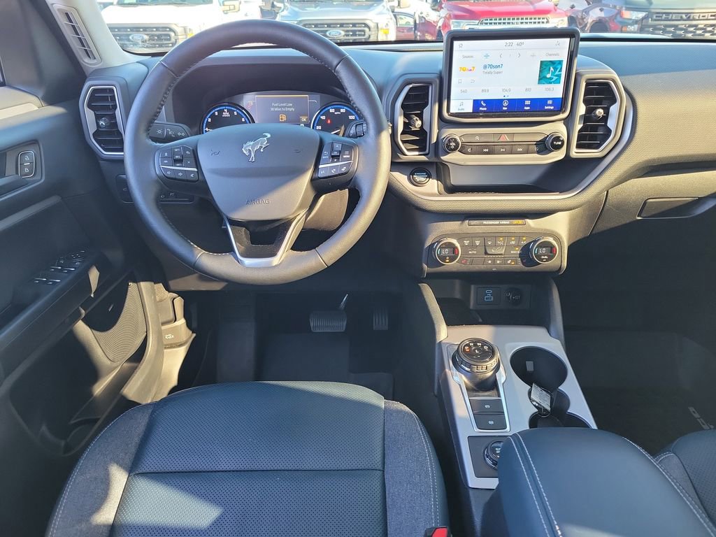 Certified 2021 Ford Bronco Sport Outer Banks w/ Outer Banks Package image 12