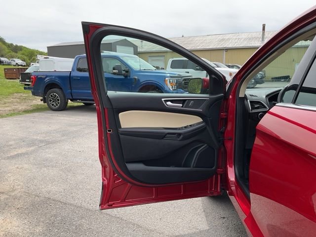 Used 2024 Ford Edge SEL w/ Convenience Package AWD/4WD image 23