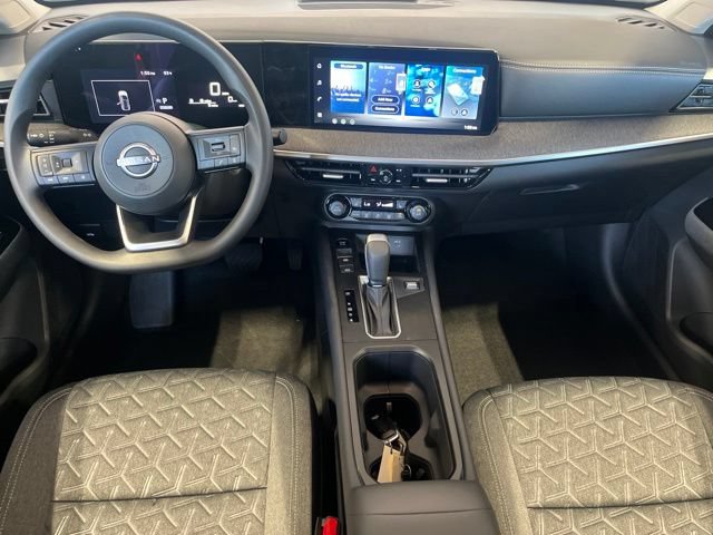New 2026 Nissan Kicks SV w/ Cold Weather Package FWD image 4