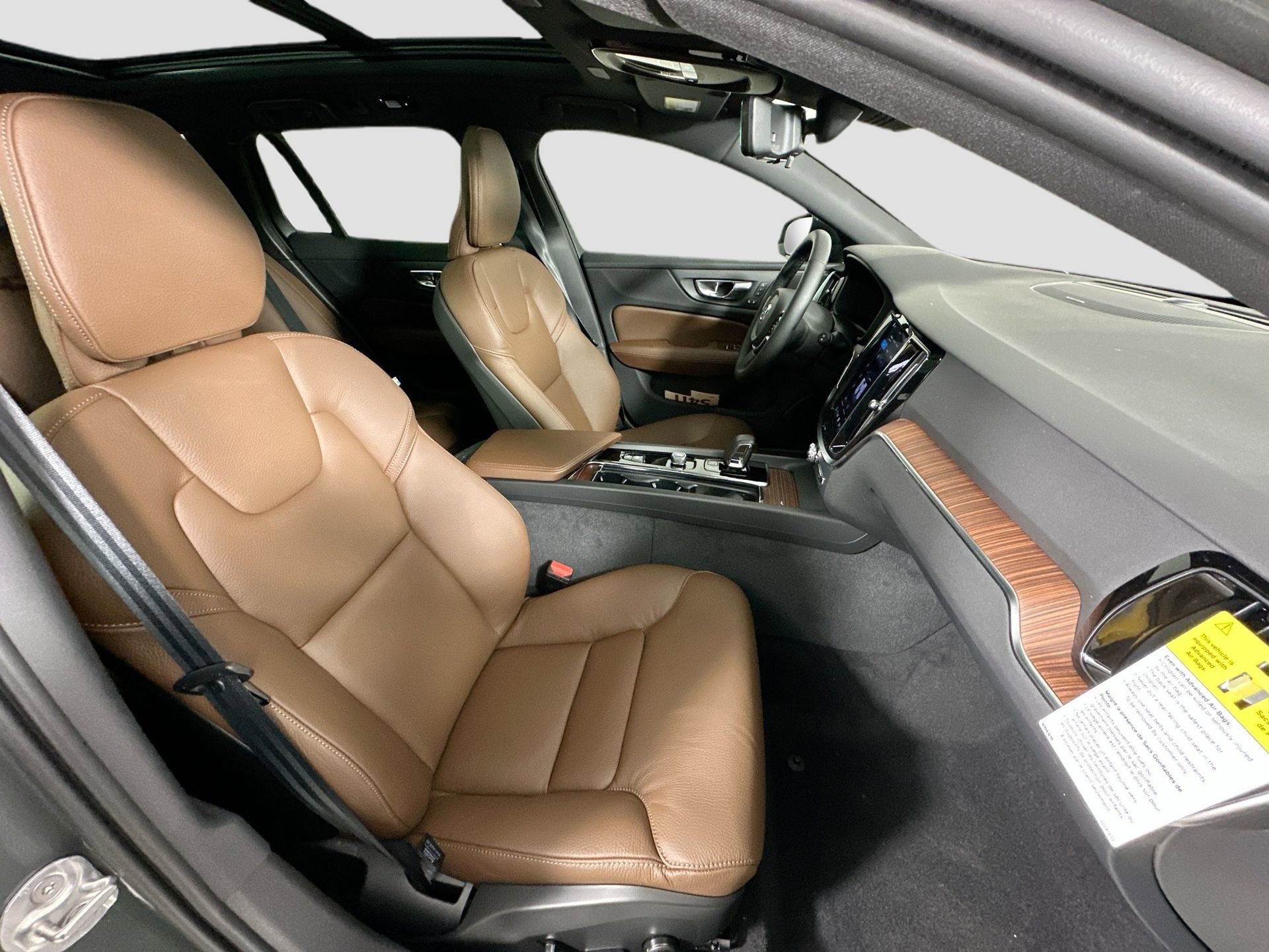 New 2026 Volvo V60 B5 Cross Country Plus w/ Climate Package image 29