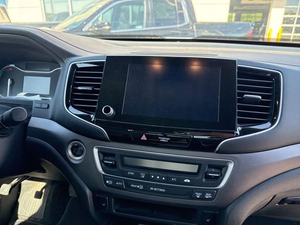 Used 2023 Honda Ridgeline RTL-E image 9