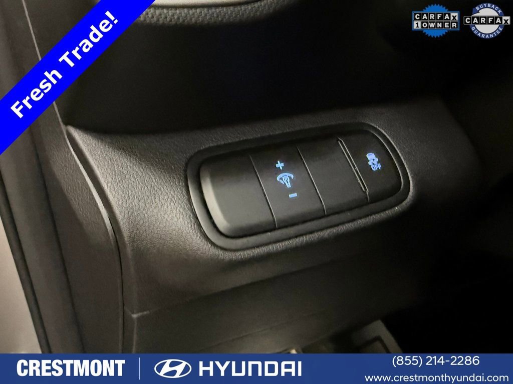 Certified 2023 Hyundai Venue SEL FWD image 39