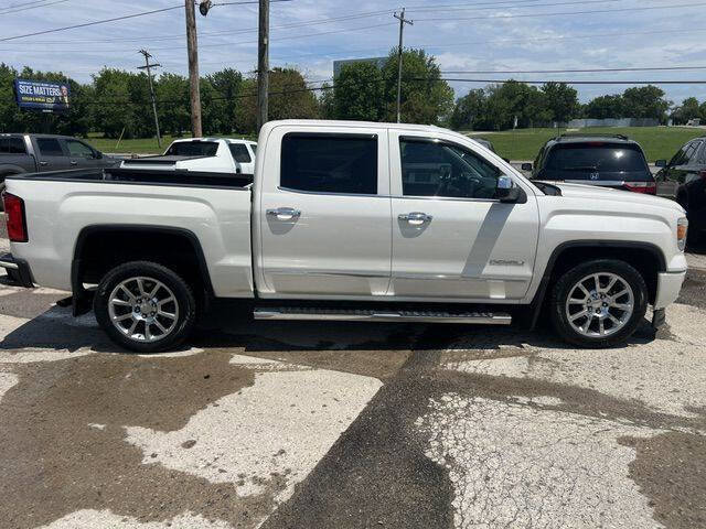 Used 2015 GMC Sierra 1500 Denali w/ Driver Alert Package AWD/4WD image 8