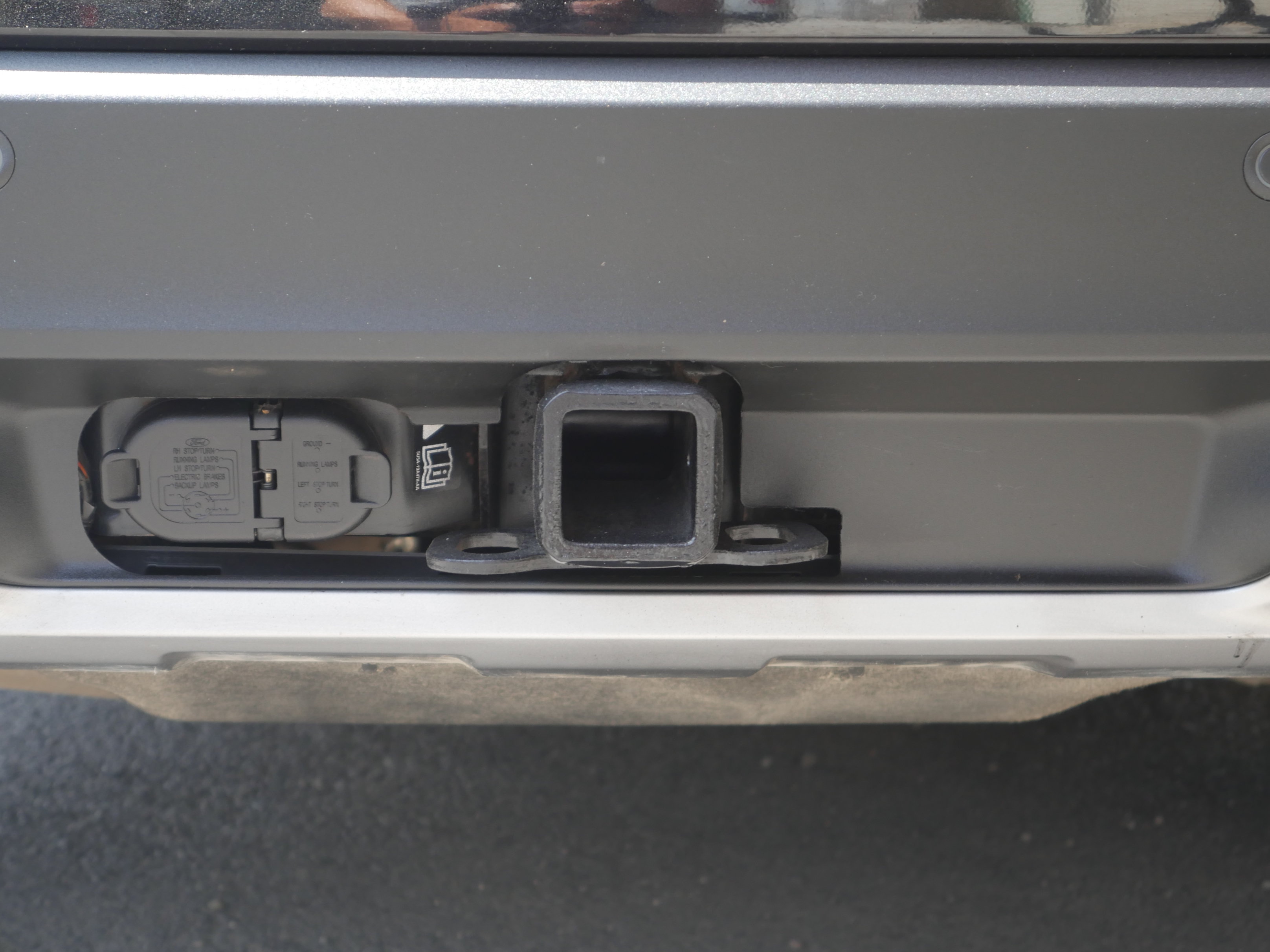 Used 2021 Ford Explorer Limited w/ Hybrid Equipment Group 310A AWD/4WD image 23