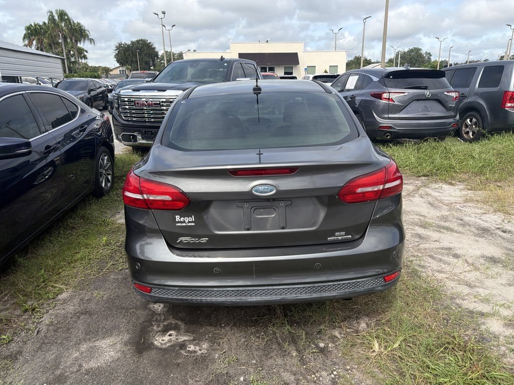 Used 2015 Ford Focus SE w/ Reverse Sensing Package FWD image 7