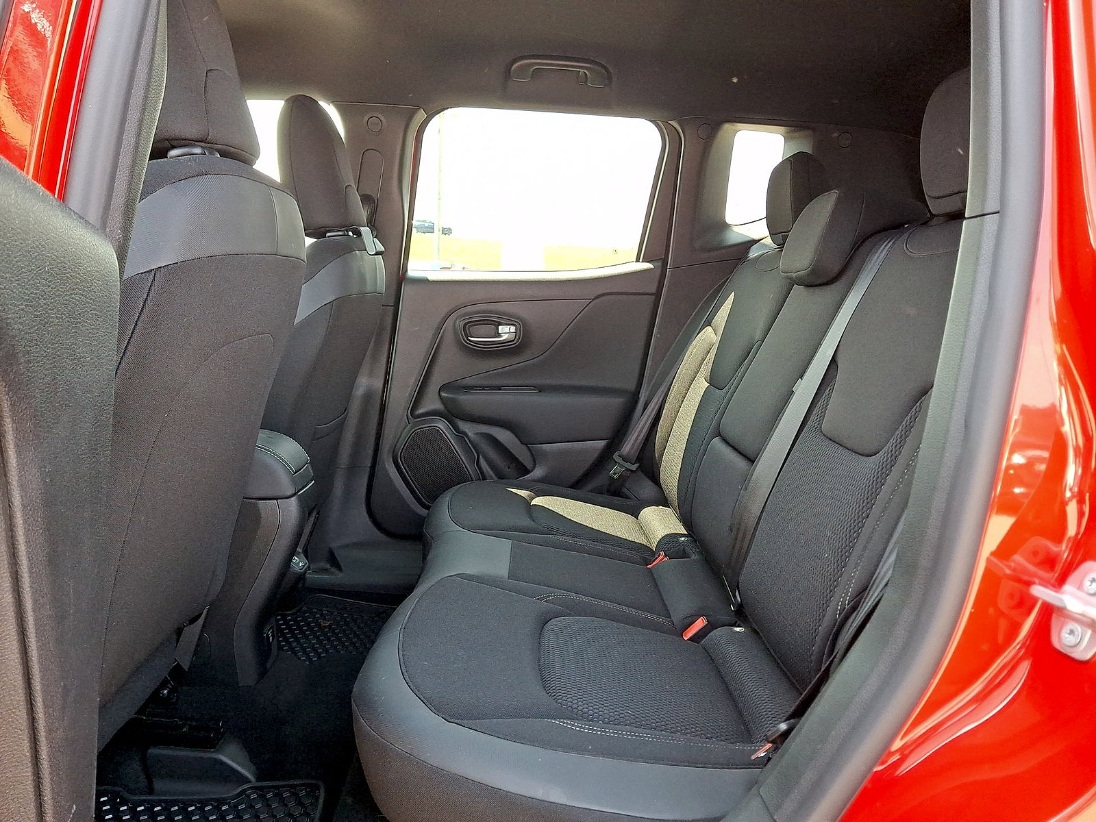 Used 2022 Jeep Renegade Altitude w/ Convenience Group AWD/4WD image 19