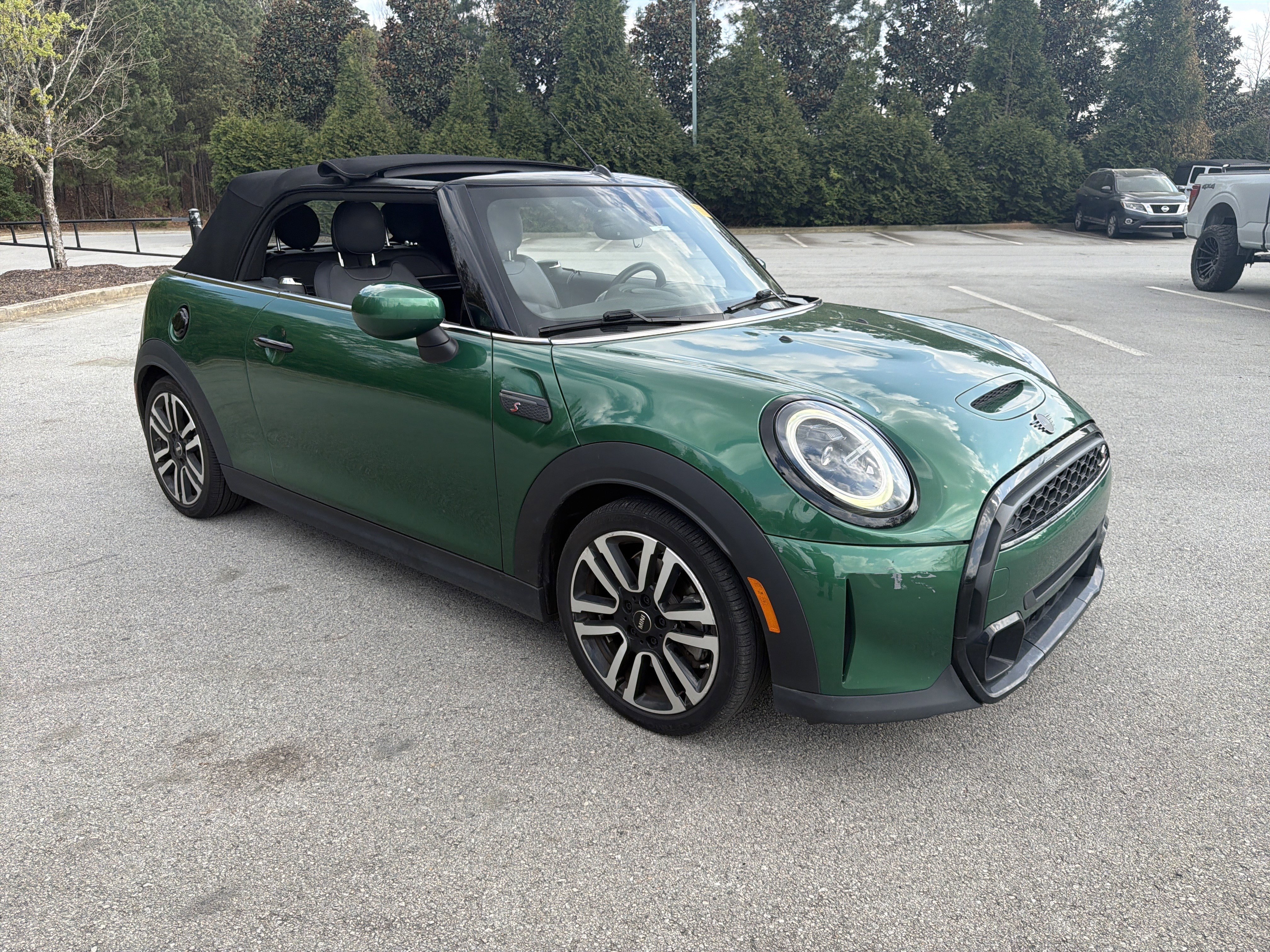 Used 2023 MINI Cooper S image 2