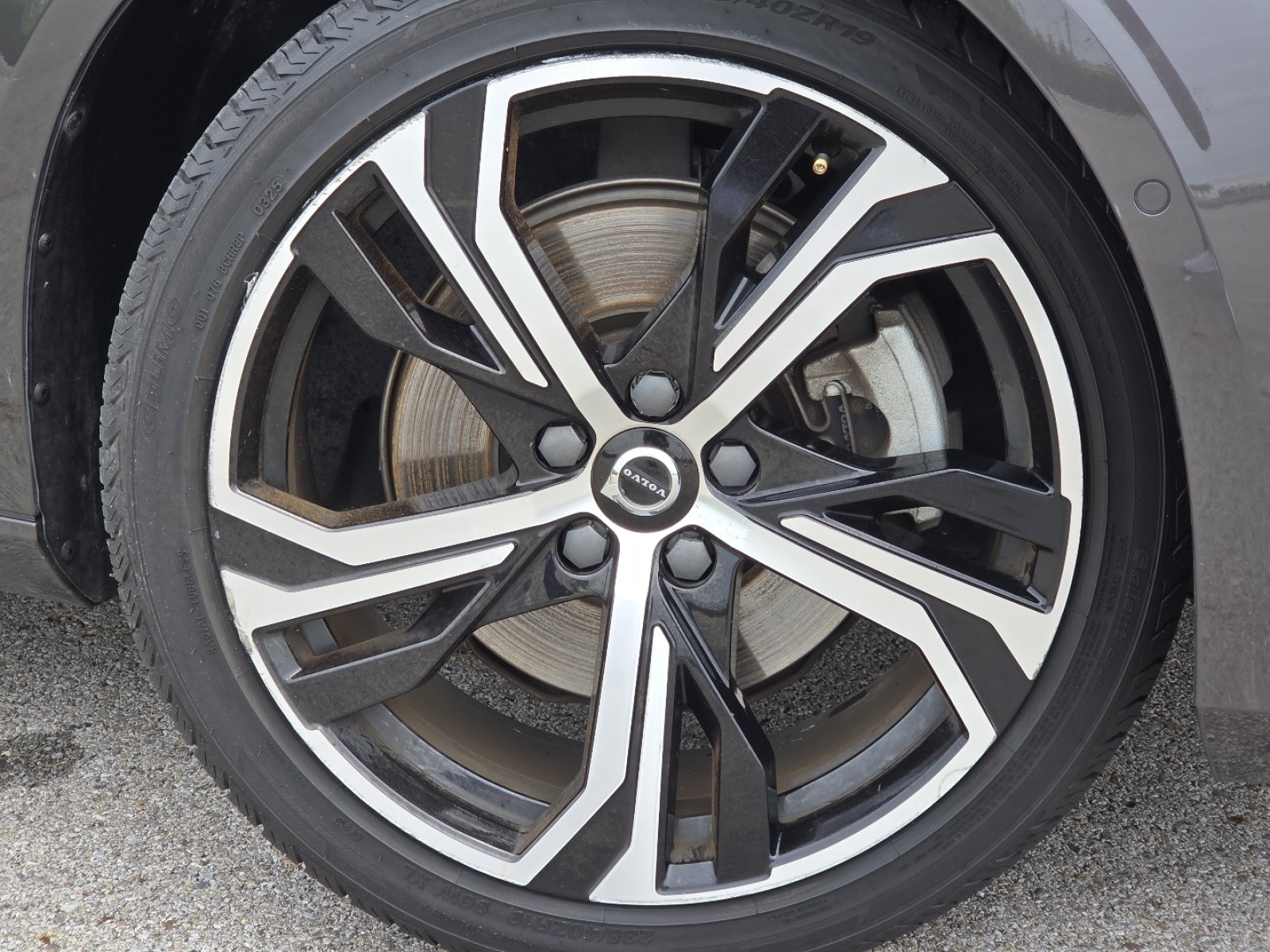 Used 2024 Volvo S60 B5 Plus FWD image 11