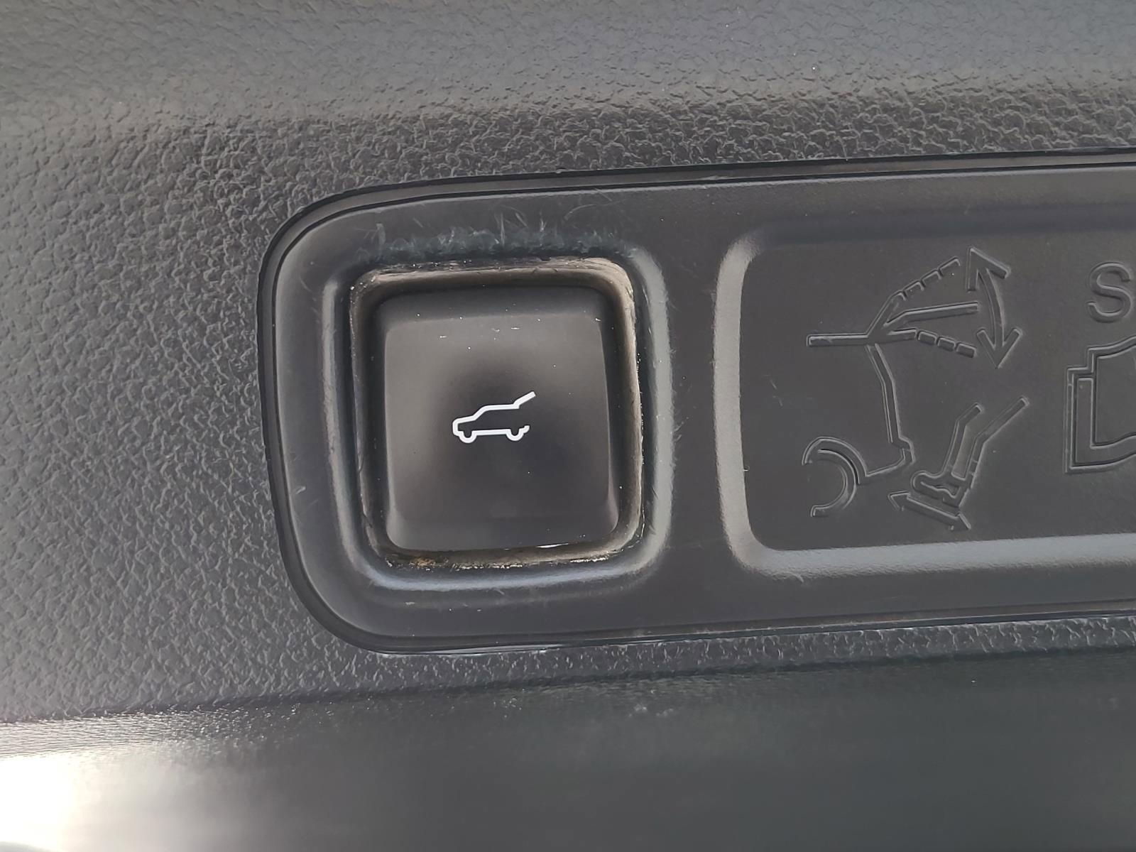 Used 2020 Ford Expedition Max XLT w/ Equipment Group 202A RWD image 10