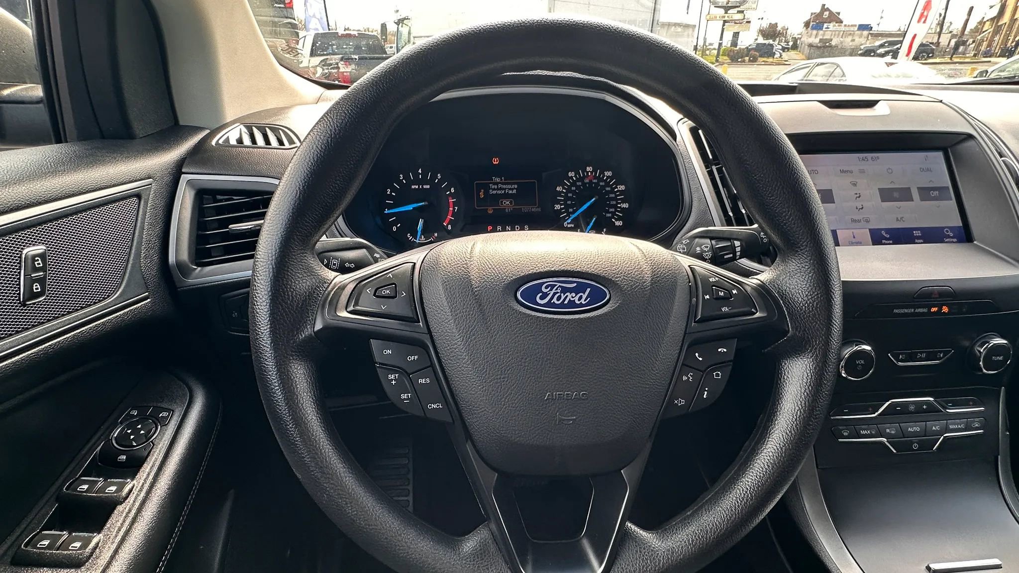 Used 2020 Ford Edge SE image 15