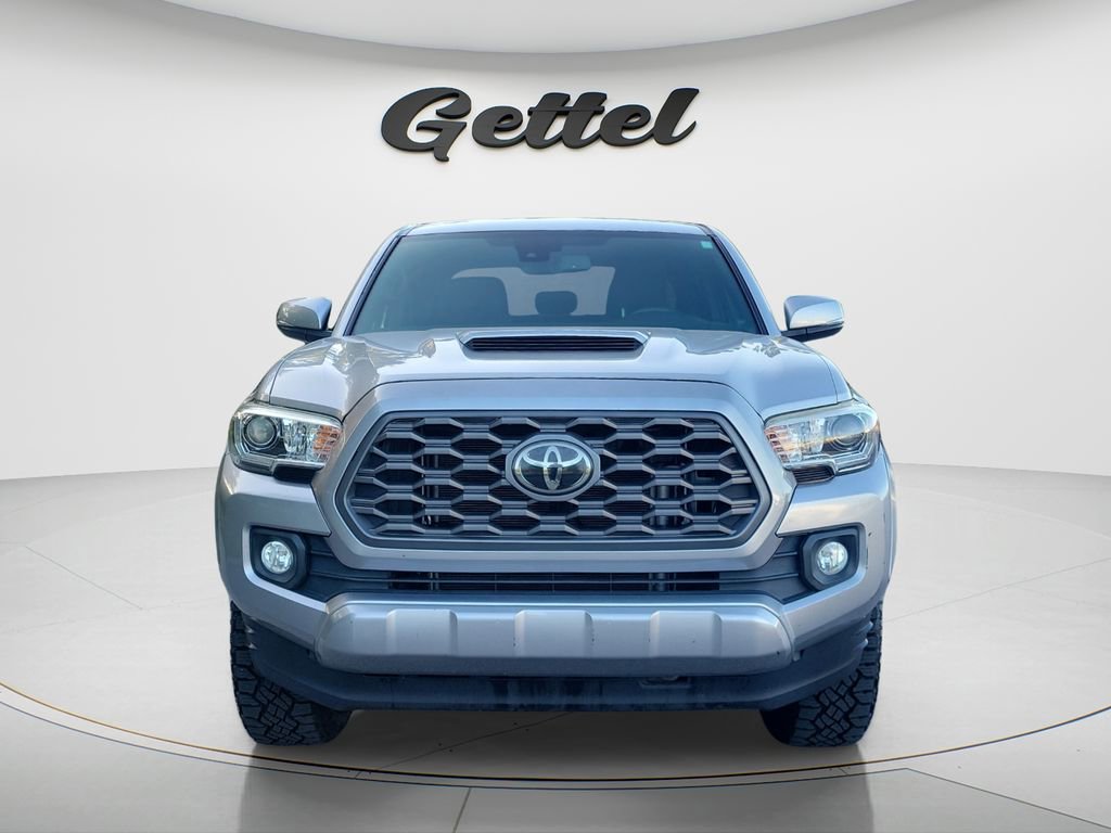 Used 2021 Toyota Tacoma TRD Sport image 2