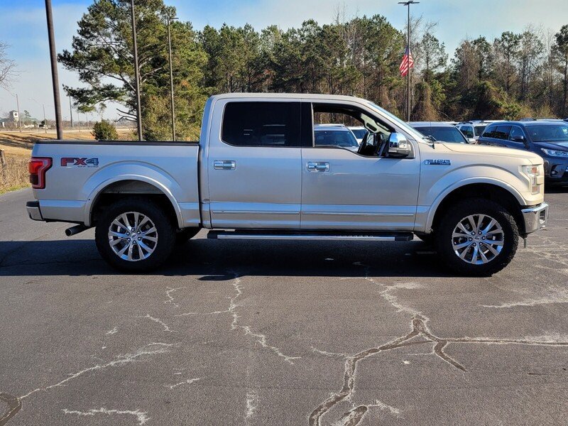 Used 2017 Ford F150 Lariat w/ Equipment Group 502A Luxury AWD/4WD image 11