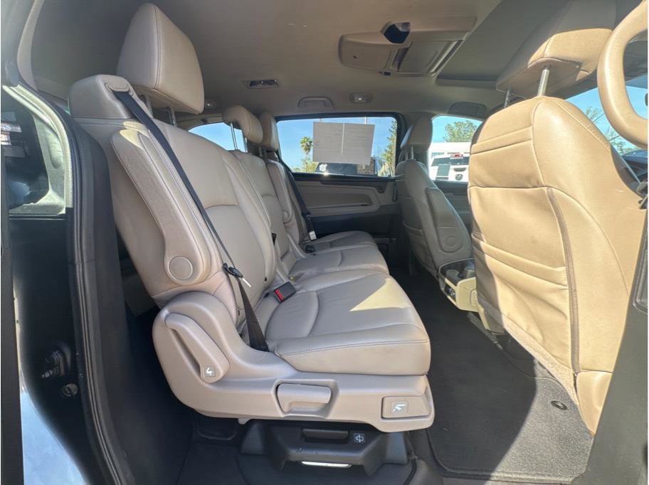 Used 2019 Honda Odyssey Touring image 12