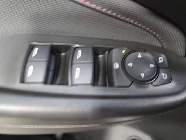 Used 2023 Chevrolet TrailBlazer RS w/ Sun and Liftgate Package image 29