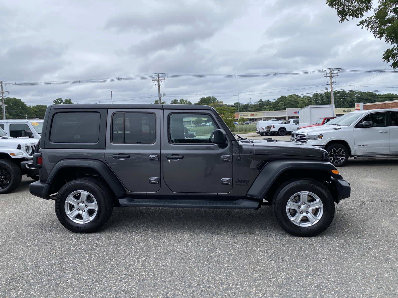 Certified 2022 Jeep Wrangler Unlimited Sport AWD/4WD image 2