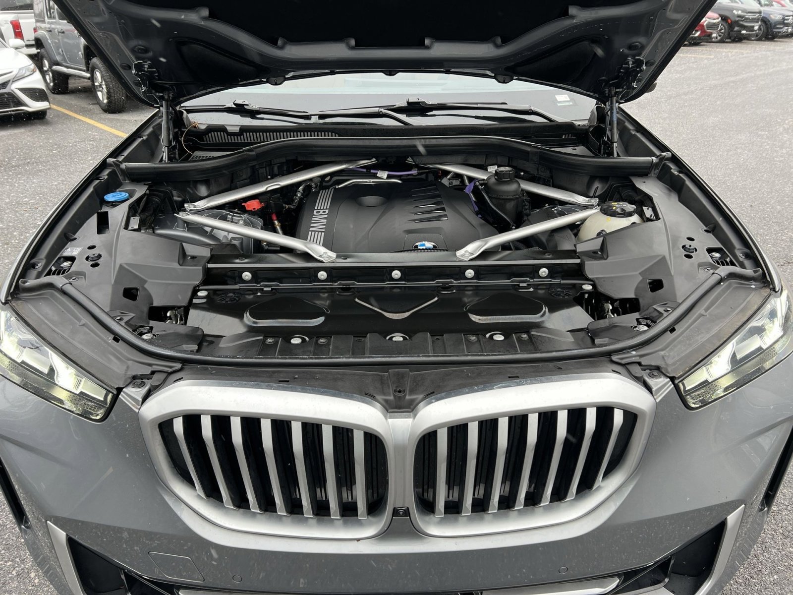 Used 2025 BMW X5 xDrive40i w/ Premium Package image 28