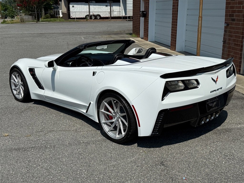 Used 2016 Chevrolet Corvette Z06 w/ 3LZ Preferred Equipment Group image 26